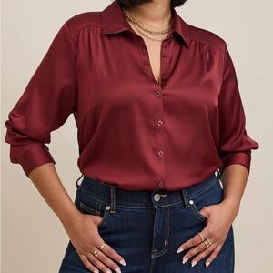 Torrid Size 1 (L/XL) Maroon Satin Button Up Long Sleeve